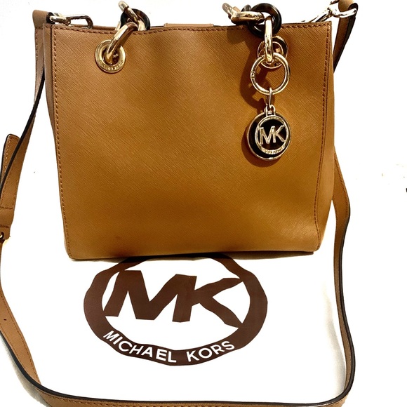 Beautiful Micheal Kors Satchel Leather Bag - Picture 2 of 5